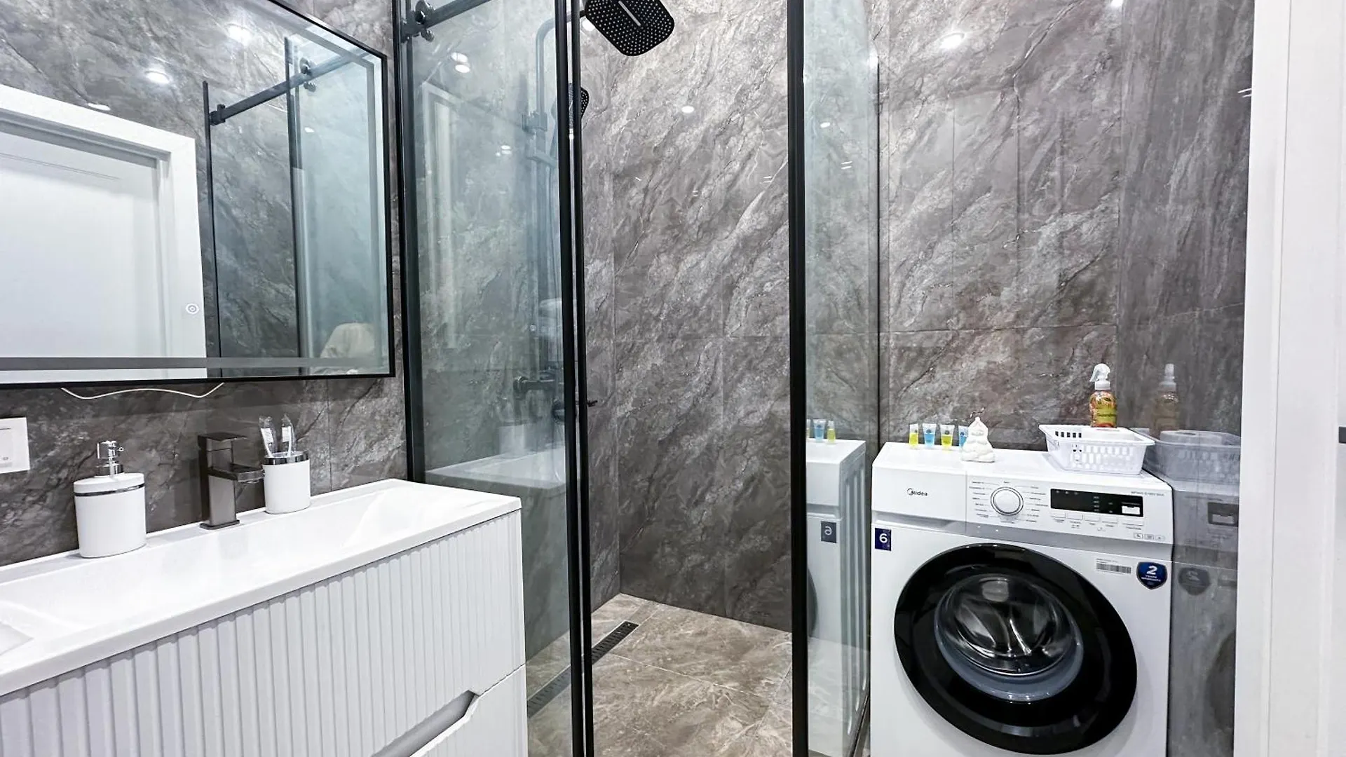 Apartment Квартира В Жк Бизнес Класса Almaty