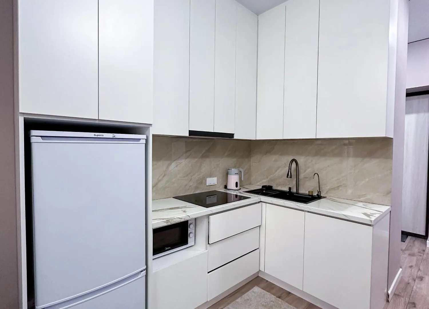 Apartment Квартира В Жк Бизнес Класса Almaty